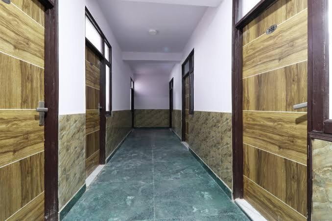 New Signature Village Neu-Delhi Exterior foto