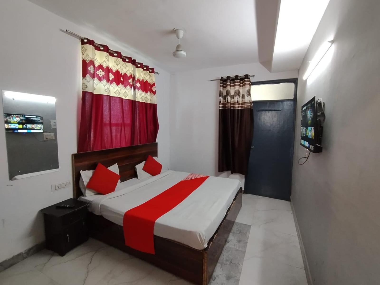 New Signature Village Neu-Delhi Exterior foto